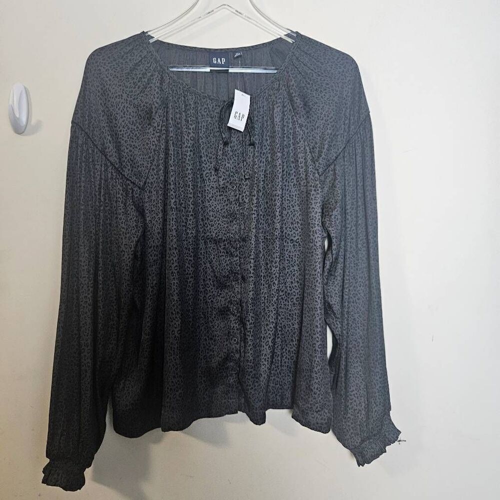 GAP Button-Front Tie Top XL Grey & Black Cheetah Print NWT